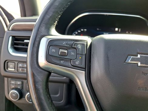 Used 2022 Chevrolet Suburban Z71 w/ Luxury Package AWD/4WD image 17