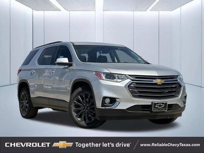 Used 2021 Chevrolet Traverse LT