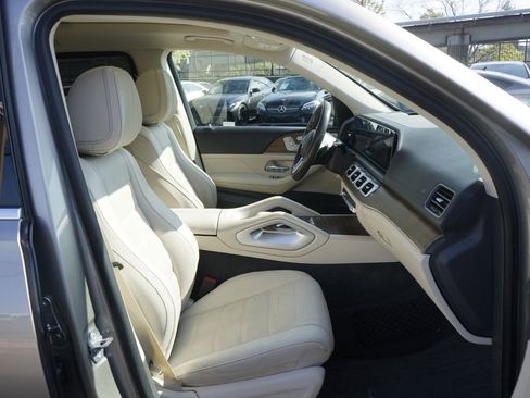 Used 2020 Mercedes-Benz GLS 450 4MATIC image 19