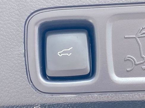 Used 2024 Ford Expedition Max Platinum AWD/4WD image 19