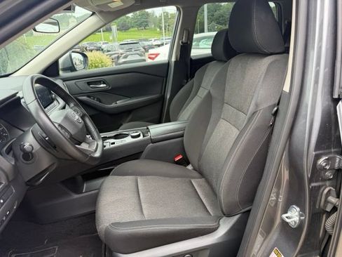 Used 2025 Nissan Rogue SV AWD/4WD image 15