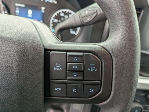 New 2025 Ford F550 4x4 Crew Cab image 19