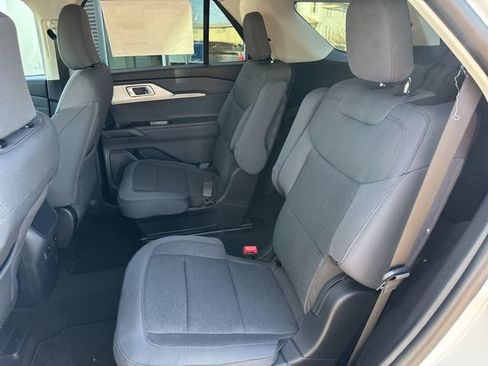New 2026 Ford Explorer Active AWD/4WD image 36