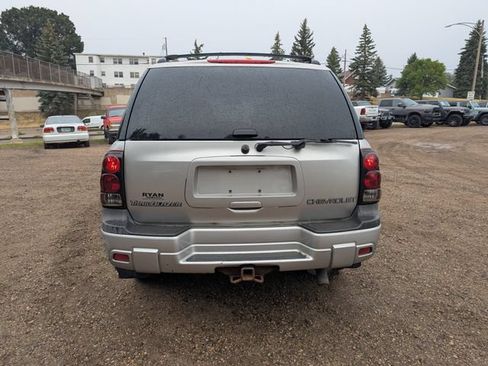 Used 2004 Chevrolet TrailBlazer LS w/ LS Preferred Equipment Group AWD/4WD image 11