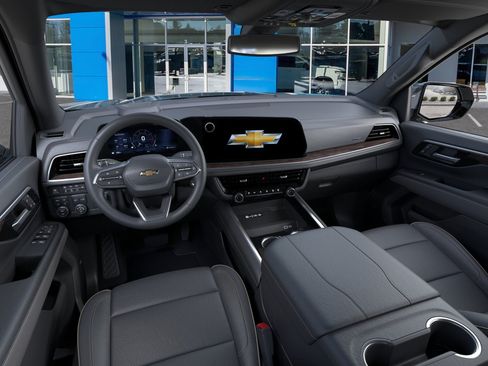 New 2026 Chevrolet Suburban Premier w/ Sun And Tow Package AWD/4WD image 47