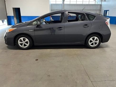 Used 2015 Toyota Prius Three FWD image 7