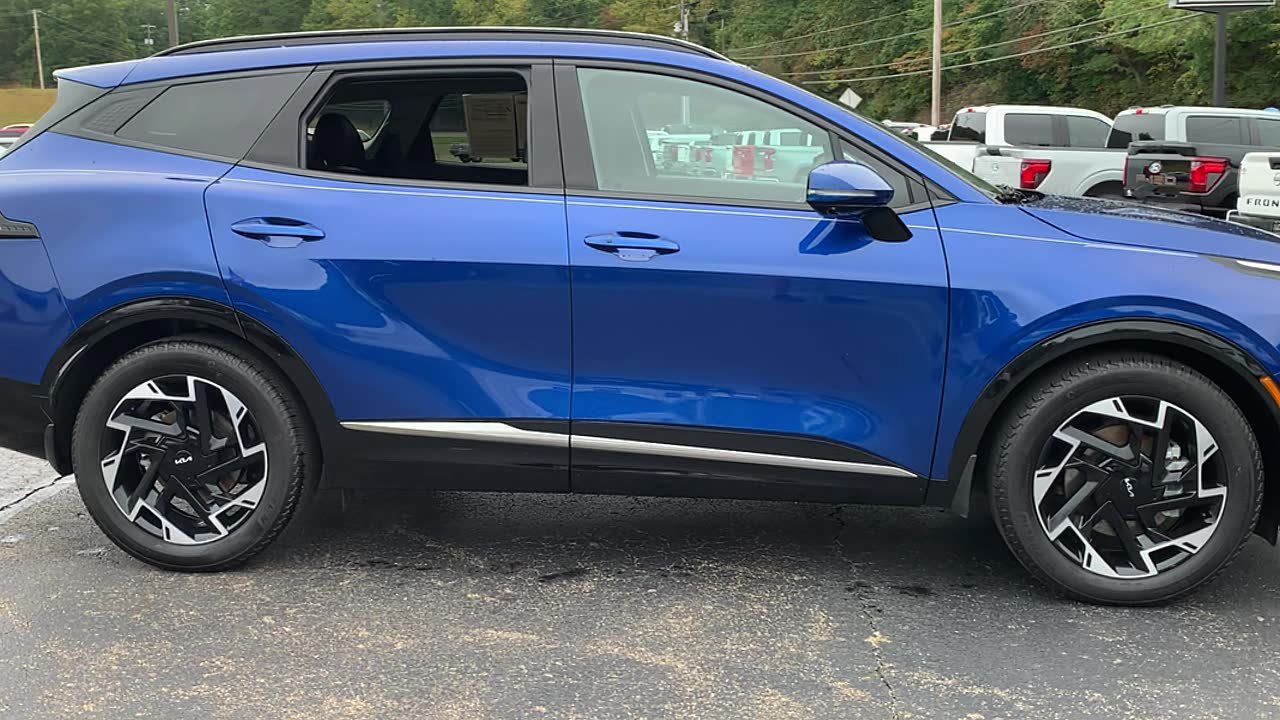 Used 2025 Kia Sportage SX FWD image 6