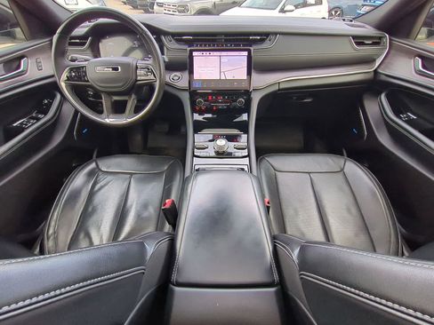 Used 2022 Jeep Grand Cherokee Overland image 15