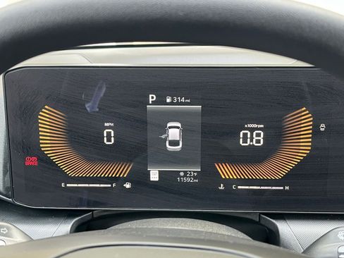 Used 2025 Kia K4 LXS image 36