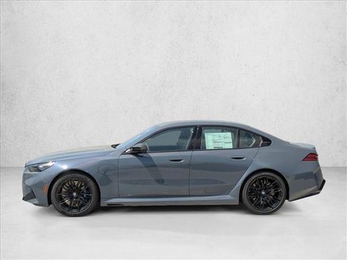New 2027 BMW M5 w/ Carbon Package AWD/4WD image 5
