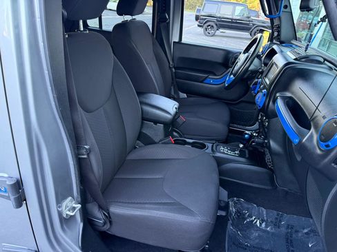 Used 2017 Jeep Wrangler Unlimited Sport w/ Quick Order Package 24S image 31