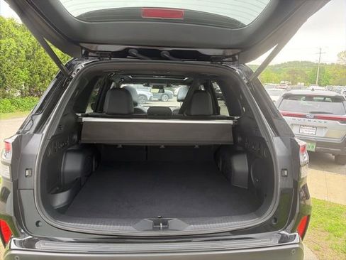Certified 2025 Subaru Forester Limited AWD/4WD image 26