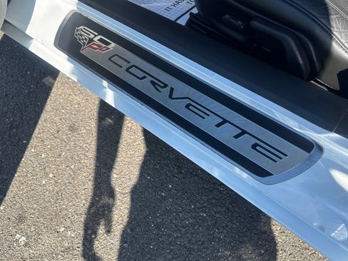 Used 2013 Chevrolet Avalanche LTZ AWD/4WD image 59
