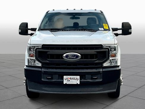 Used 2020 Ford F350 XL w/ Power Equipment Group AWD/4WD image 3