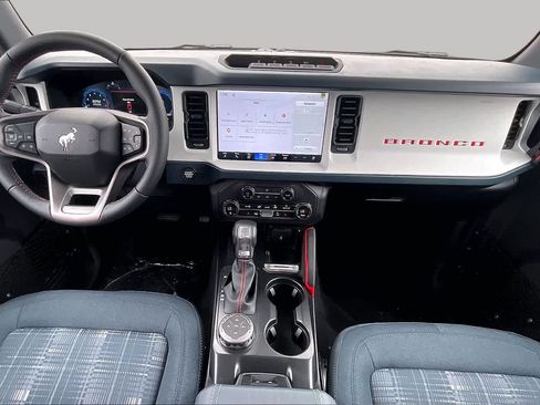 New 2026 Ford Bronco Heritage Edition AWD/4WD image 5