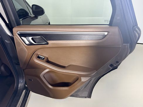 Used 2018 Porsche Macan GTS image 27