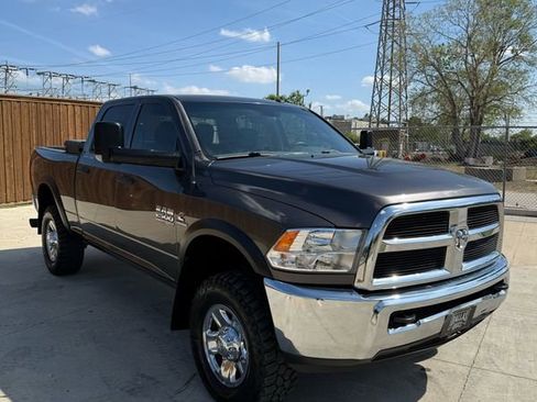 Used 2017 RAM 2500 Tradesman w/ Chrome Appearance Group image 21