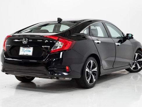 Used 2016 Honda Civic Touring image 29