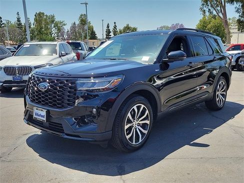 Used 2025 Ford Explorer ST-Line image 25