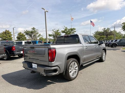 Used 2021 GMC Sierra 1500 Denali w/ Denali Ultimate Package AWD/4WD image 3