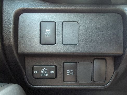 Used 2022 Toyota Tacoma SR5 w/ Technology Package AWD/4WD image 34
