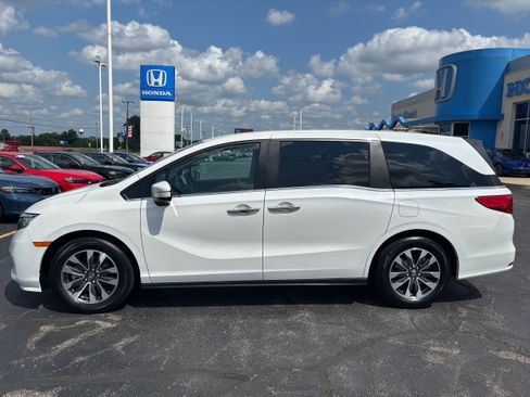 Certified 2024 Honda Odyssey EX-L image 1