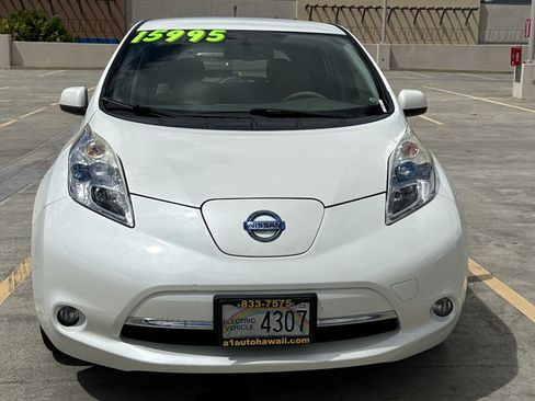 Used 2013 Nissan Leaf SV w/ LED & Quick Charge Pkg FWD image 8
