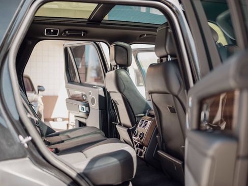 Used 2018 Land Rover Range Rover Supercharged AWD/4WD image 15