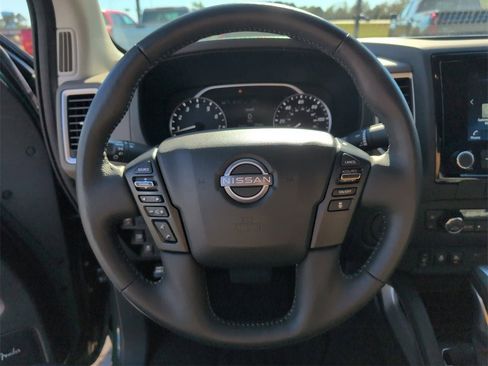 Used 2024 Nissan Frontier SV w/ SV Convenience Package image 24