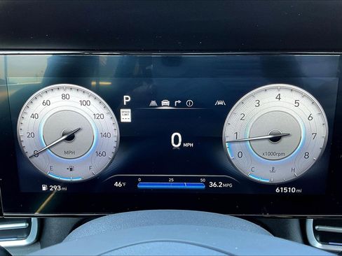 Used 2024 Hyundai Elantra SEL FWD image 13