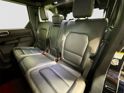 New 2025 Ford Bronco Outer Banks image 23