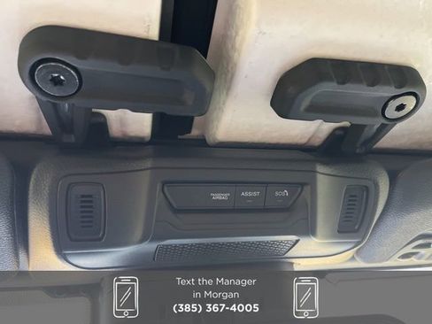 New 2025 Jeep Gladiator Sport image 27