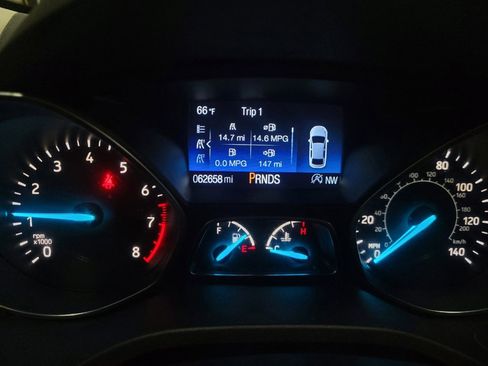 Used 2017 Ford Escape SE w/ Equipment Group 201A image 23