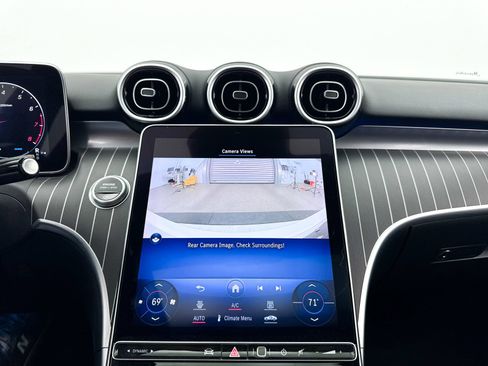 Used 2023 Mercedes-Benz C 300 Sedan image 11