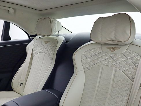 New 2026 Bentley Flying Spur Plug-In Hybrid image 37