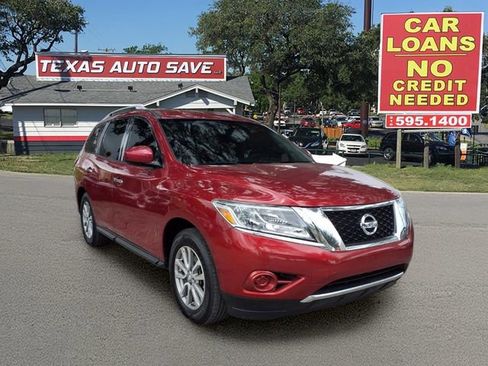 Used 2016 Nissan Pathfinder S image 1