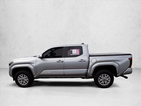 Used 2024 Toyota Tacoma SR5 AWD/4WD image 2
