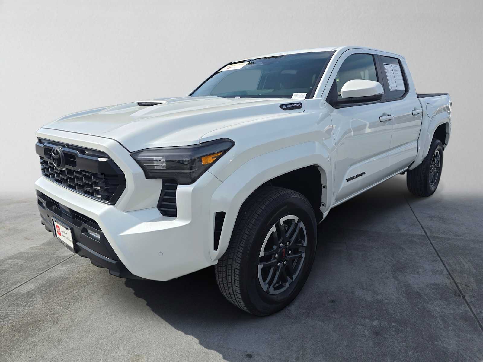 Certified 2025 Toyota Tacoma TRD Sport w/ TRD Sport Upgrade Package AWD/4WD image 8