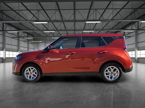 Used 2024 Kia Soul LX w/ Option Group 015 image 2