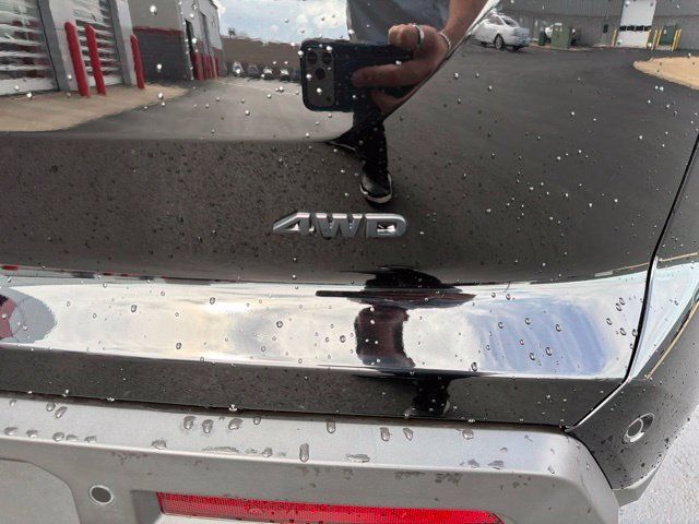 Used 2025 Nissan Pathfinder Rock Creek AWD/4WD image 9