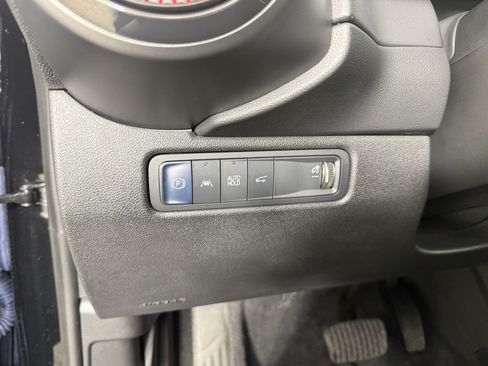 Used 2024 Chevrolet Equinox EV RS FWD image 20