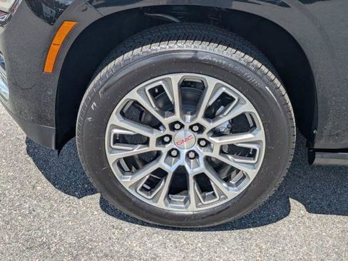 New 2026 GMC Yukon XL Denali w/ Sun & Power Step Package RWD image 12