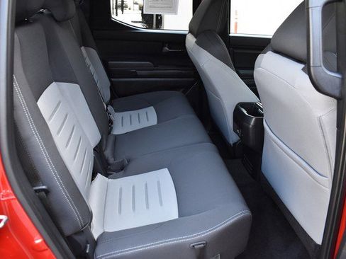 Used 2025 Toyota Tacoma TRD Off-Road image 33