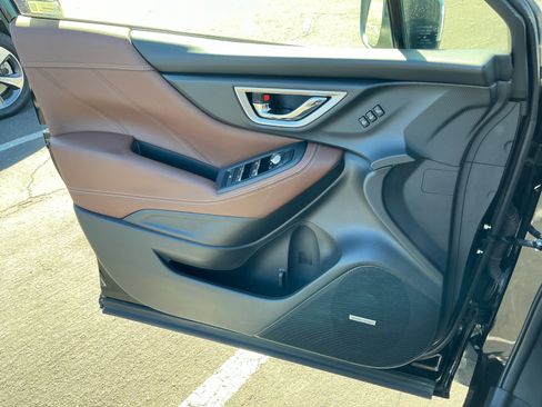 Used 2021 Subaru Forester Touring image 13