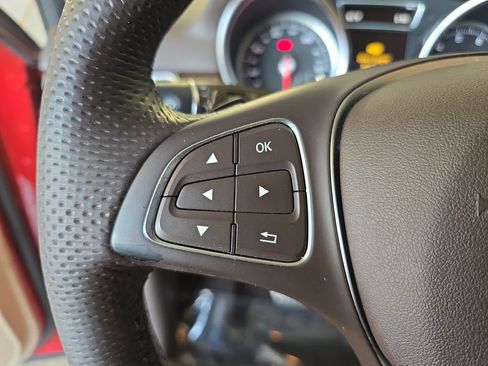 Used 2019 Mercedes-Benz GLE 400 4MATIC image 21