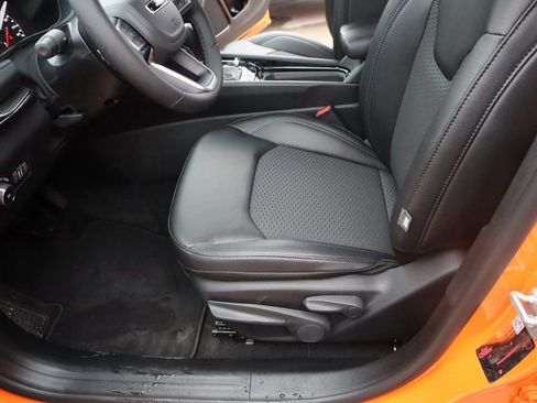 New 2026 Jeep Compass Latitude AWD/4WD image 11
