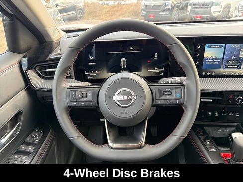 Used 2026 Nissan Kicks SR w/ Cold Weather Package AWD/4WD image 18