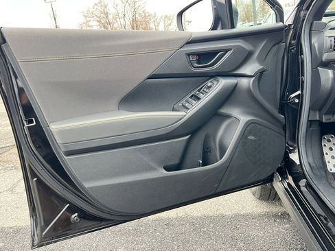 Certified 2025 Subaru Crosstrek 2.5i Sport w/ Crosstrek Mirror Package image 15