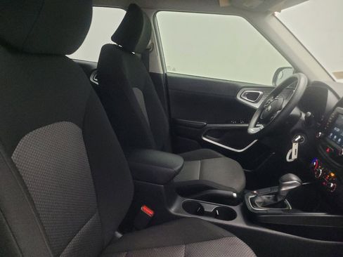 Used 2020 Kia Soul LX FWD image 21