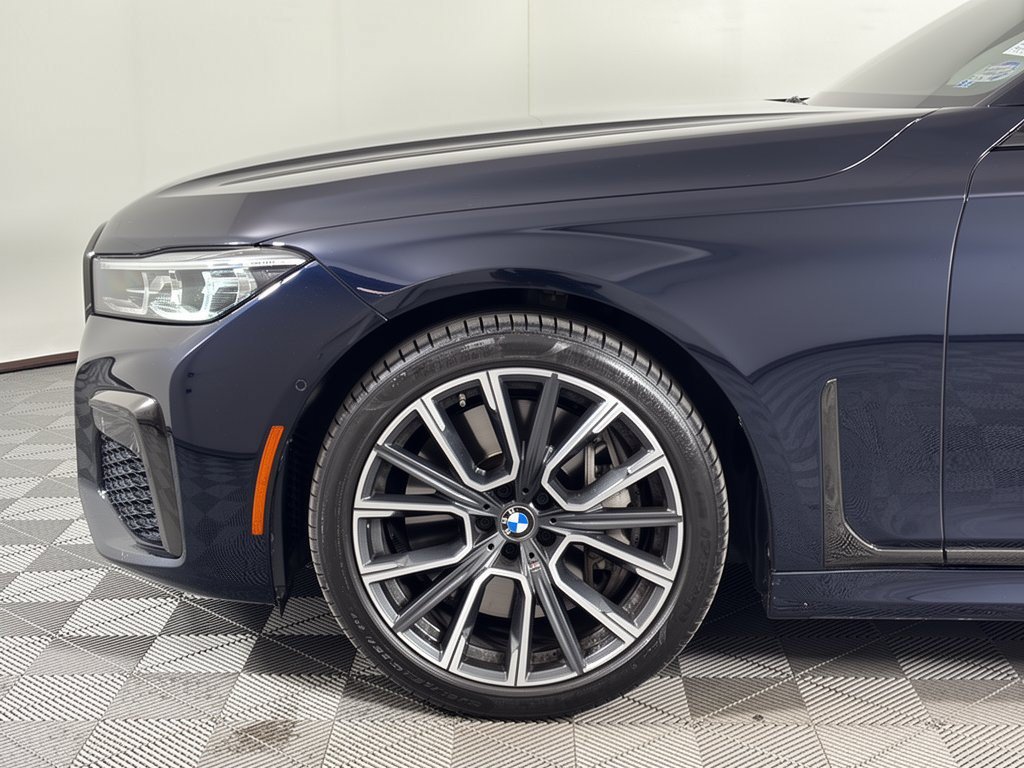 Used 2021 BMW 750i xDrive w/ Luxury Rear Seating Package AWD/4WD image 13